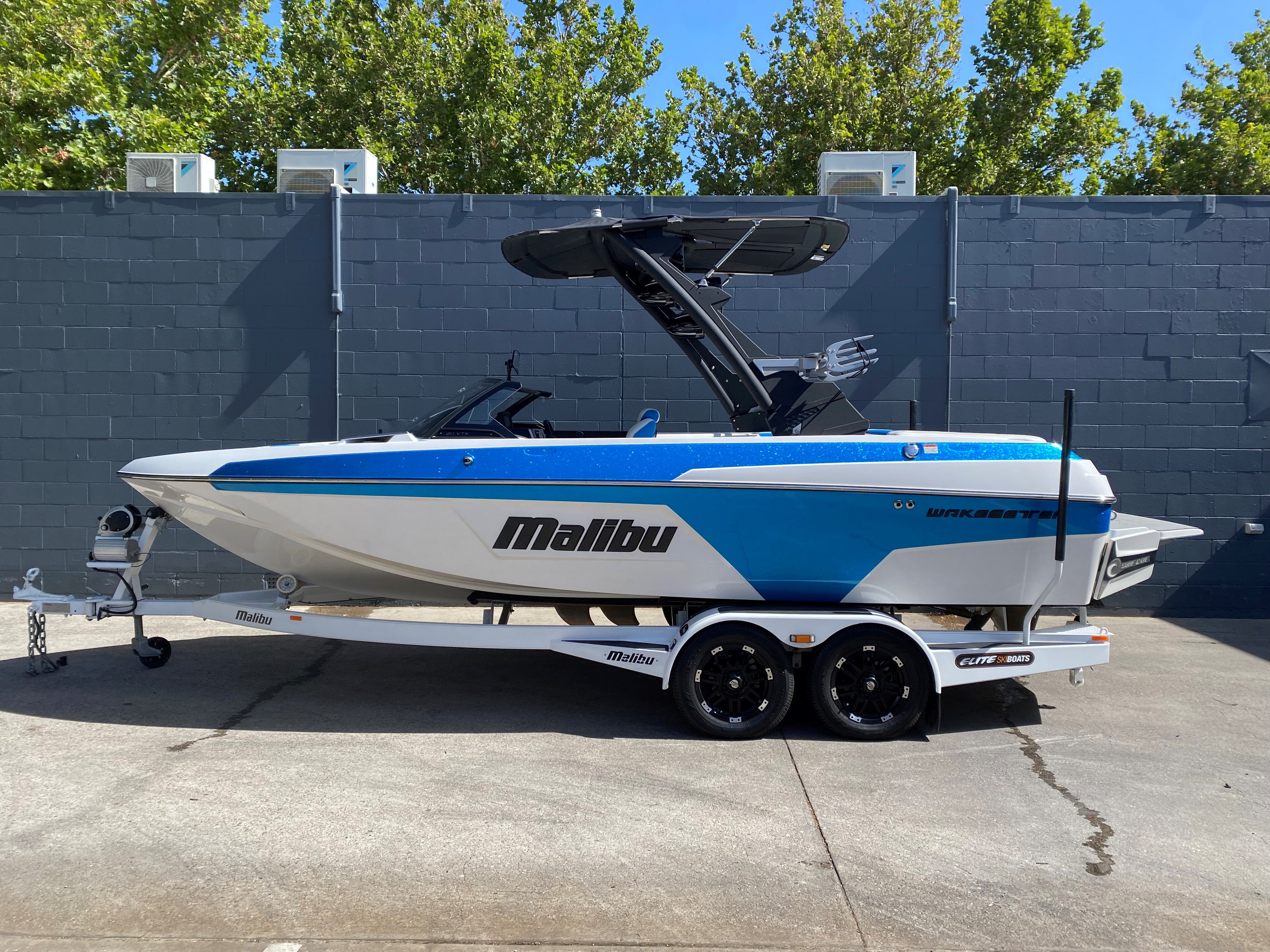 2021 Malibu Wakesetter 20 VTX - SOLD